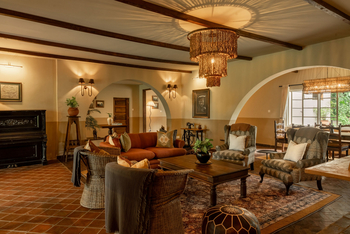 Rivertrees Country Inn: Sitting Room