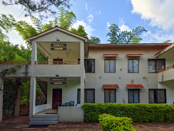 Tathastu Resort Kanha: Zimmerblock