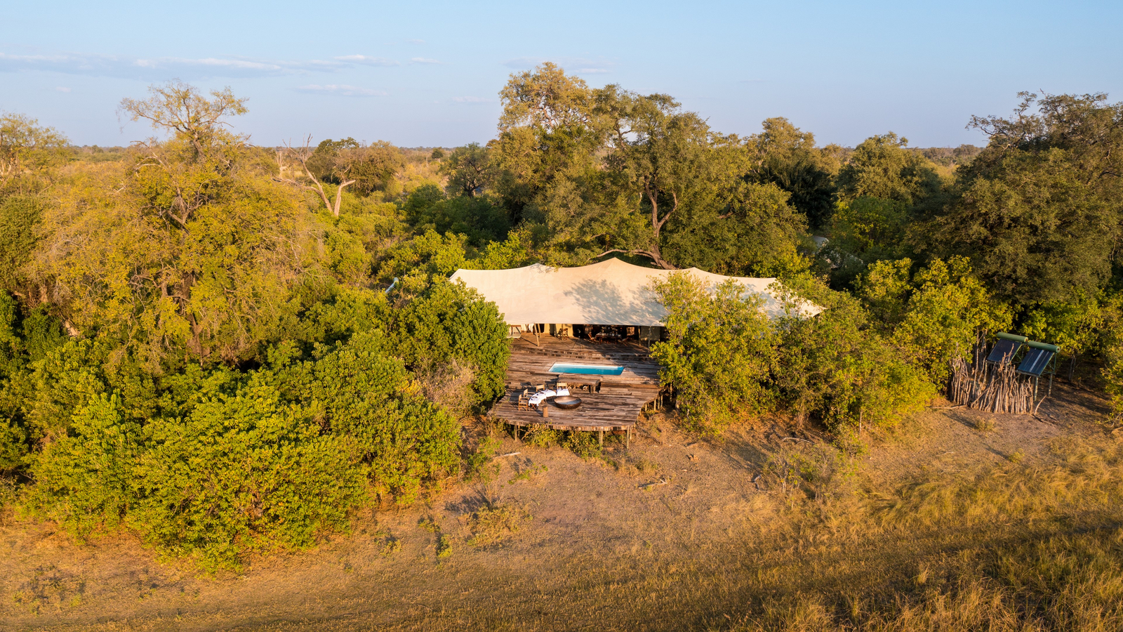 The Dhow Suite at Zarafa The Dhow Suite at Zarafa: Pooldeck