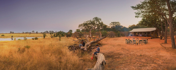 Verney's Camp: Aussenansicht