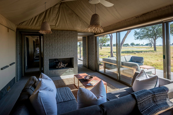 Linkwasha Camp Linkwasha Camp: Lounge mit Kamin