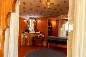 Naona Moru Camp: Gästebad