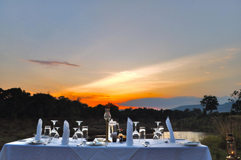 Sentinel Mara Camp: Abendessen am Fluss