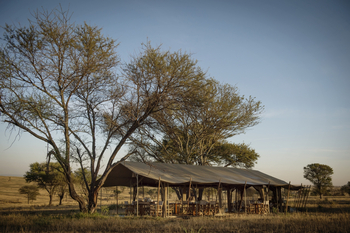 Serengeti Safari Camp: Lounge Tent