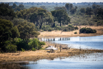 Beagle Expeditions: Camp am flachen Ufer