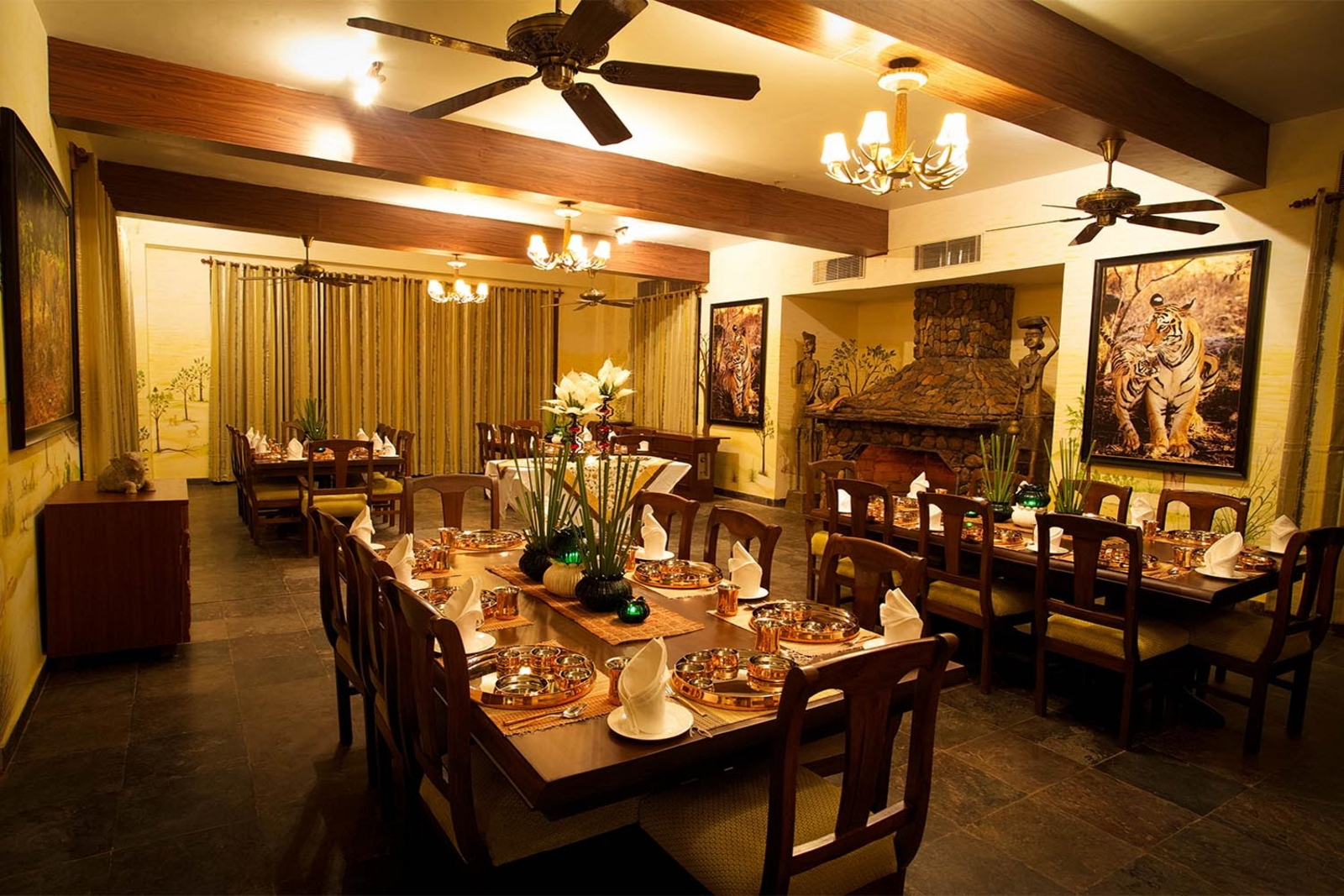 Singinawa Jungle Lodge Singinawa Jungle Lodge: Restaurant Kholi Fine Dining