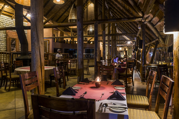 David Livingstone Safari Lodge: Esstisch