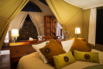 Karen Blixen Camp: Luxury Tent - Kissen