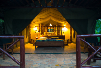 Kibale Forest Camp: Gästezelt mit privatem Bad