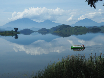Mutanda Lake Resort: Motorbootausflug