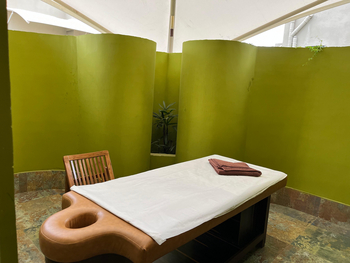 Tathastu Resort Satpura: Spa