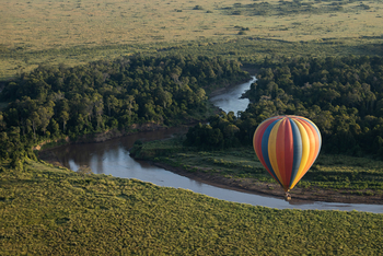 Angama Mara: Heißluftballon über dem Fluss Mara