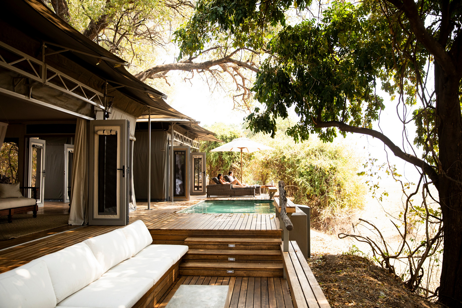 Chikwenya Camp Chikwenya Camp: Überblick über privates Zelt