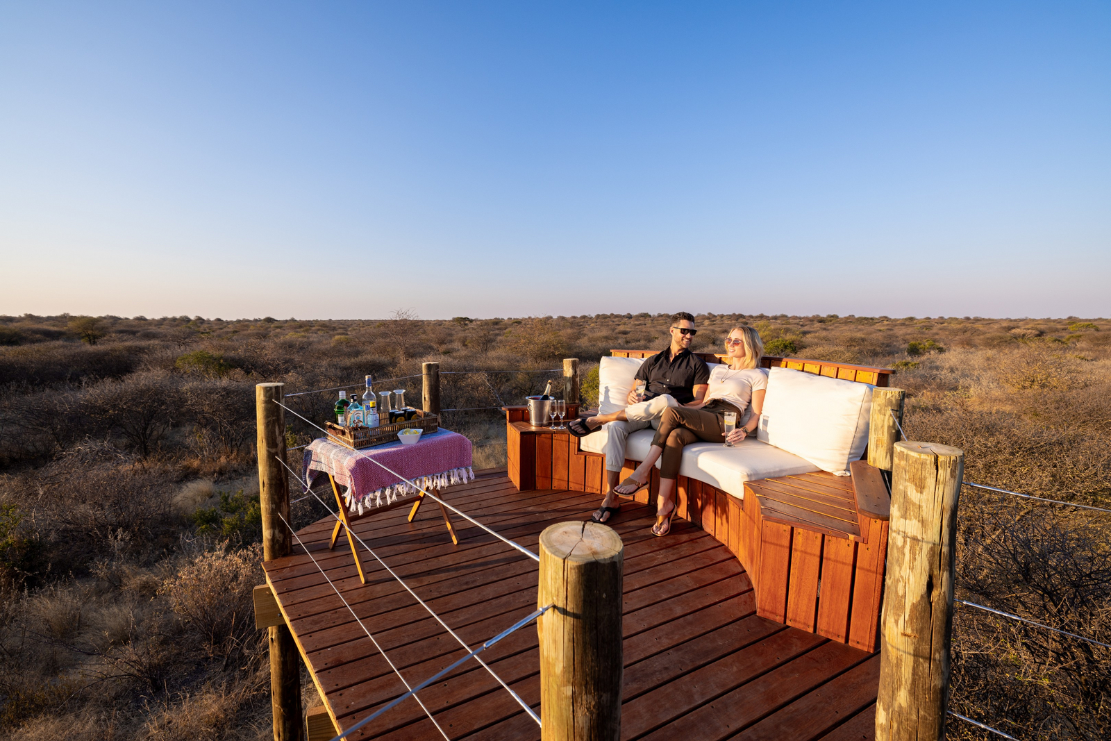 Gham Dhao Lodge Gham Dhao Lodge: Sundowner auf dem Sleep-out Deck
