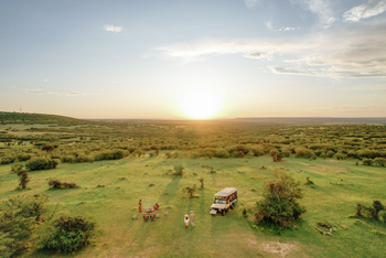 Mara Bushtops: Sundowner