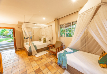 Bayete Guest Lodge Bayete Guest Lodge: Deluxe Family Room