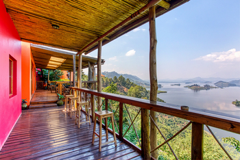 Chameleon Hill Forest Lodge: Ausblick Terasse