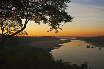 Chilo Gorge Safari Lodge: Morgendämmeriung über dem Save River