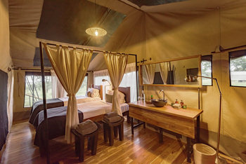 Dunia Camp: Bad im Familienzelt