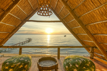 Mbali Mbali Mahale Lodge: Blick aus der Lodge