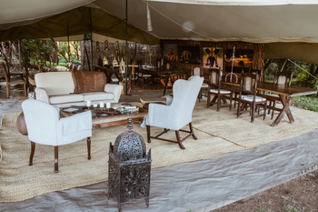 Speke's Camp: Lounge