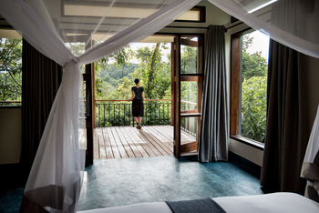 Turaco Treetops: Gast am Geländer