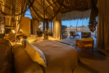 Jao Camp: Doppelbett und Ausblick