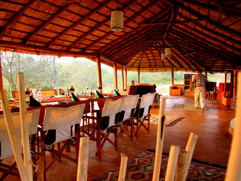 Little Oliver's Camp: Speisezelt