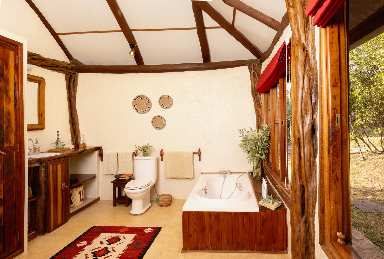 Basecamp Mara Houses Basecamp Mara Houses: Badezimmer mit Badewanne