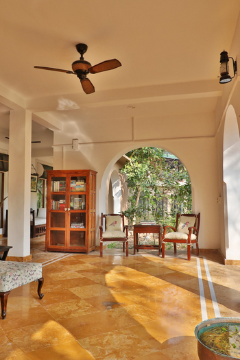 Jim's Jungle Retreat: Library