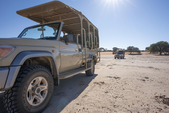 Kalahari Farmhouse: Geländefahrzeug
