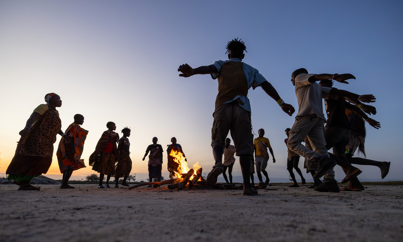 Ombako Fly Camp Ombako Fly Camp: Cultural Interaction