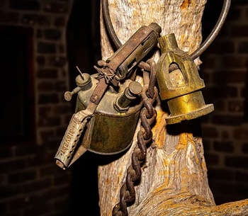 Roy's Restcamp: Altes Brenngerät