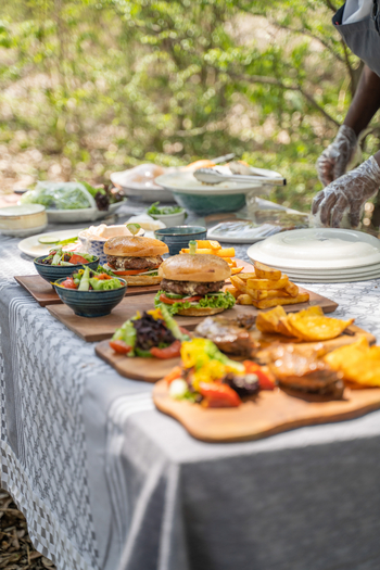 Thorntree River Lodge Thorntree River Lodge: Fertige Burger