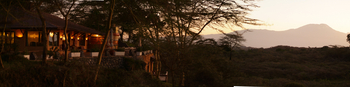 Hatari Lodge: Lodge bei Sonnenuntergang