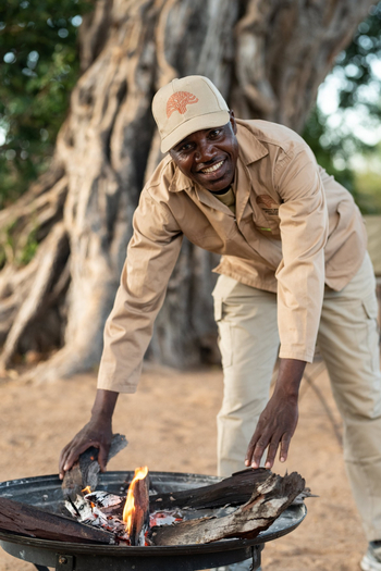 Ingwe Pan Camp: Guide