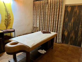 Tathastu Resort Satpura: Spa