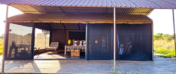 Asanja Moru: Blick ins Zelt