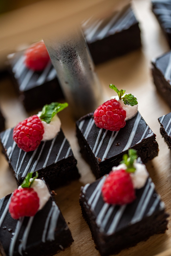 Dunia Camp: Dark Chocolate Brownies