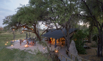 Gomoti Private Camp Gomoti Private Camp: Lagerfeuer