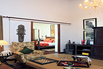 Samode Safari Lodge Samode Safari Lodge: Blick zum Schlafzimmer