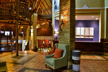 Victoria Falls Safari Lodge Victoria Falls Safari Lodge: Lobby