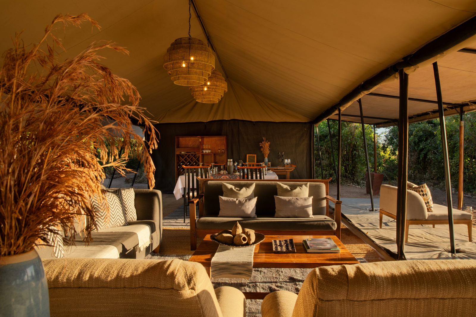 Kokoko Camp Kokoko Camp: Offen gestaltete Lounge