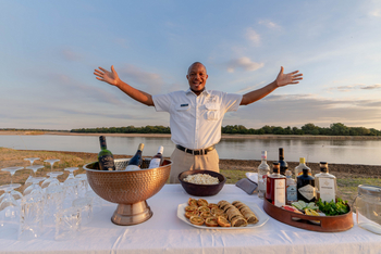 Time + Tide South Luangwa Time + Tide South Luangwa: Sundowner