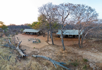 Verney's Camp: Aussenansicht