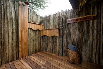 Mangwane Hideaway: Standard Chalet