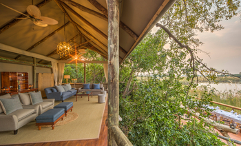 Shinde Lodge Shinde Lodge: Lounge im Mezzanine