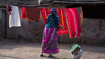 Aramness Aramness: Frau im Dorf