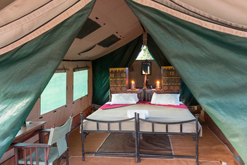 Mdonya Old River Camp: Blick in ein Gästezelt