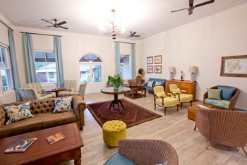 Pioneers Victoria Falls: Lounge